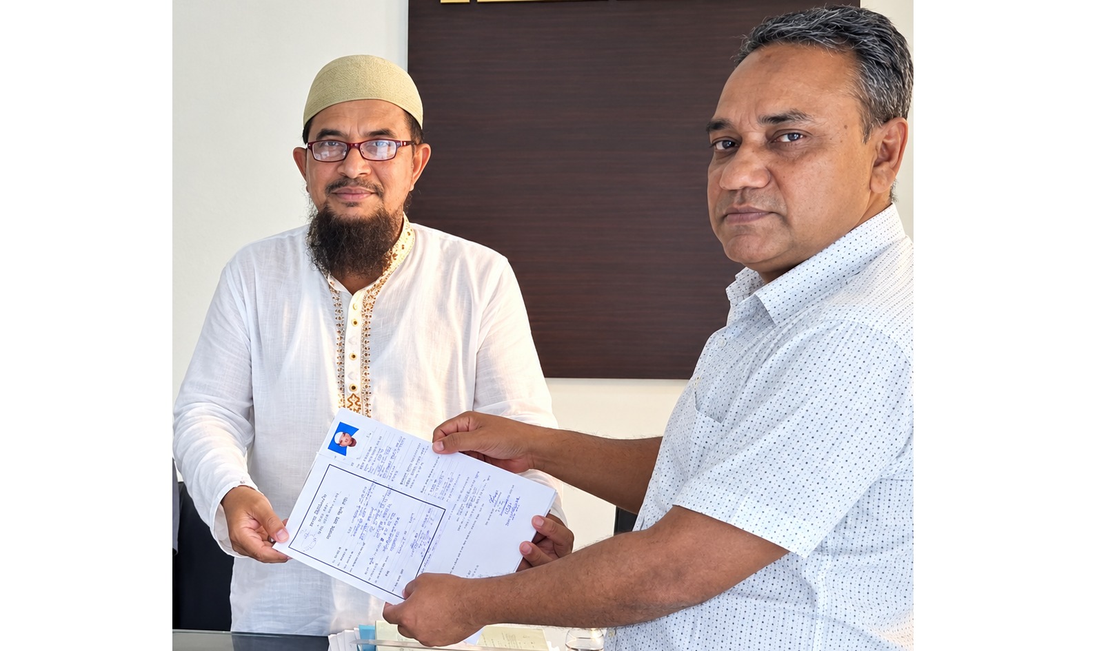 মনপুরা বিআরডিবির ইউসিসিএ নির্বাচনে সভাপতি পদে মনোনয়নপত্র দাখিল করেছেন আবদুল বাছেত পাটওয়ারী